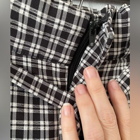 Lottie Moss Women's S Spring Summer Vacation Black White Plaid Paperbag Shorts - Picture 6 of 10